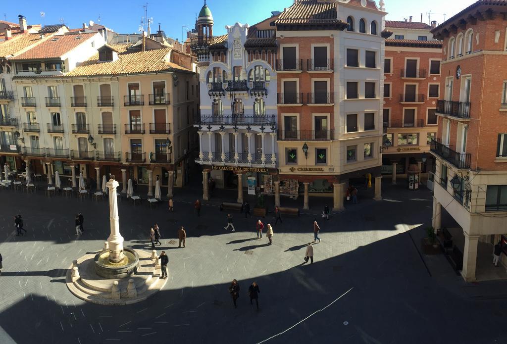 Apartamentos Turisticos Torico Amantes เตรูเอล ภายนอก รูปภาพ